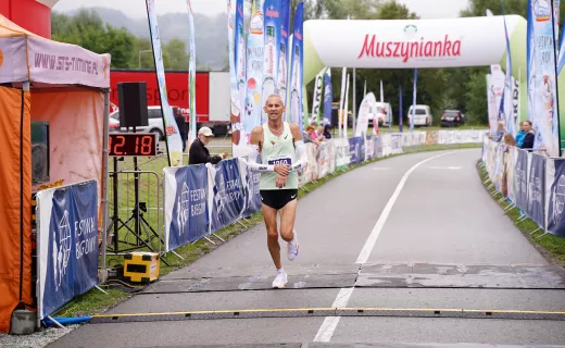 Wielcy triumfatorzy Sądeckiej Dychy! Nie dali szans konkurentom [WIDEO] - 7